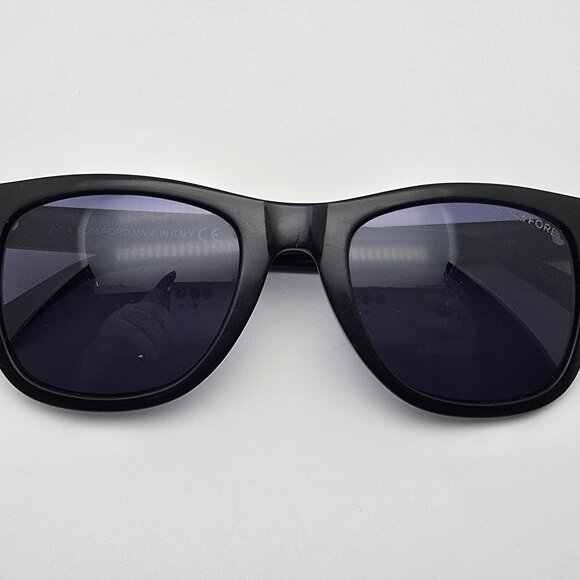 *SOLD* Tom Ford TF336 01V Leo Black Frame Grey Lens Sunglasses w/ Case Italy - Picture 11 of 15